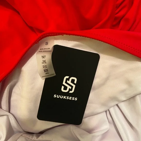 NWT Vibrant Red One Piece Swimsuit with Halter Neckline. Size S. - Picture 3 of 5